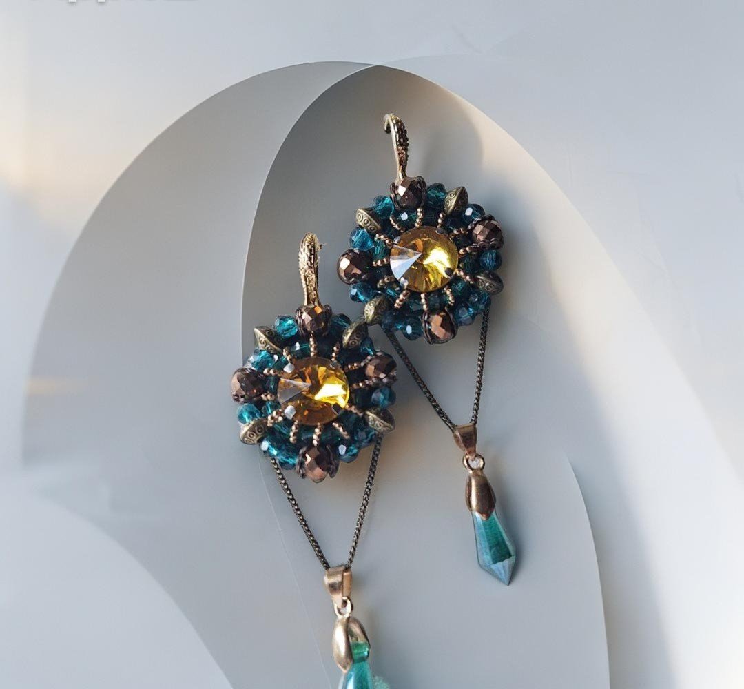 auskarai su kristalais zalias