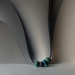 Polimerinio molio kamuoliukų pakabukas