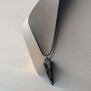 molis pakabukas iltis juodas