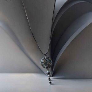 Polimerinio molio apvalus pakabukas