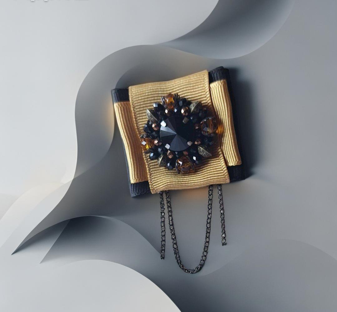 sage kaspinas geltona